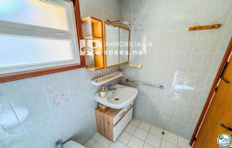 Foto 14985cca-080d-486d-bf25-4b3ef0a99c29. Pis amb calefacció aparcament a Santa Margarida Roses