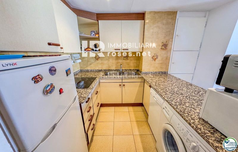 Foto 15bfe249-5d49-4308-a405-1e43c588fc9c. Pis amb calefacció aparcament a Santa Margarida Roses