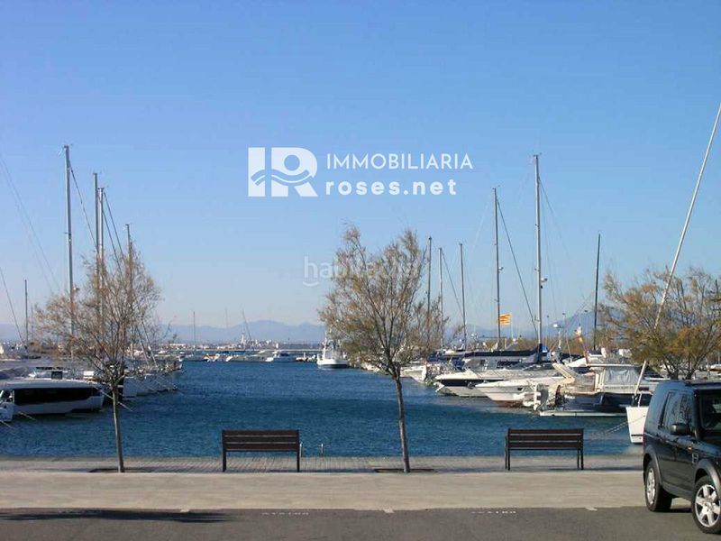 Foto 5489ebfa-2a51-4223-99e4-290fc857641e. Pis amb piscina a Puig Rom-Canyelles-Almadrava Roses