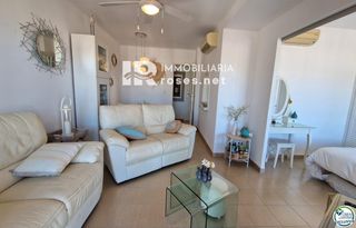 Flat  Francesc alegre. Apartamento con vistas en puig rom  roses