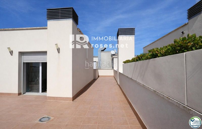 Foto d531d1e8-9140-4960-b4aa-14c8e744adf2. Pis amb calefacció a Centre Roses