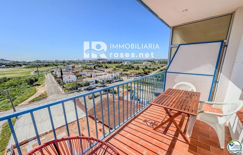 Foto e7b324e6-1850-4c80-b961-63b0e4f63553. Estudi amb piscina a Nord Roses