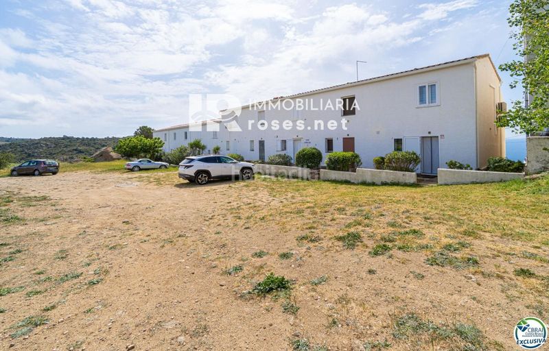 Foto 86f06d65-7d56-4e84-93cf-ce48d7546f90. Casa amb calefacció aparcament a Puig Rom-Canyelles-Almadrava Roses