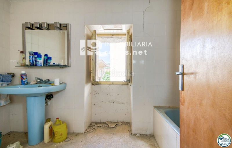 Foto 540fa9c3-f0d3-4533-909c-737c4e23f404. Casa amb aparcament a Palau-saverdera