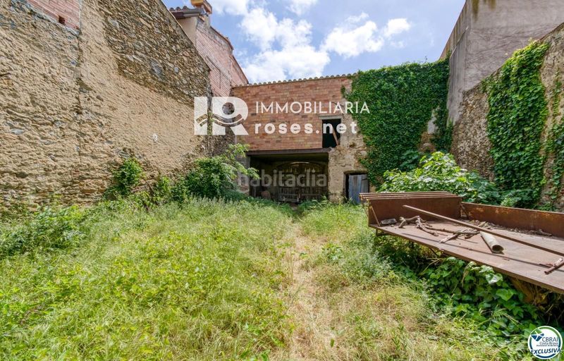 Foto 8bf4e649-f9e5-4914-ac0e-fd2fd9caa96f. Casa amb aparcament a Palau-saverdera