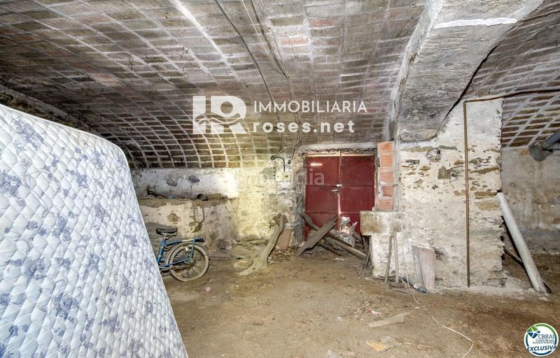 Foto cbc22f6a-64a8-47c0-bf05-c914a7da17a2. Casa amb aparcament a Palau-saverdera
