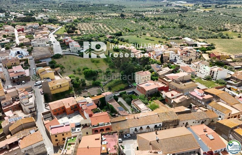 Foto cc833b88-eee5-4928-9b51-fb32c57d08f6. Casa amb aparcament a Palau-saverdera
