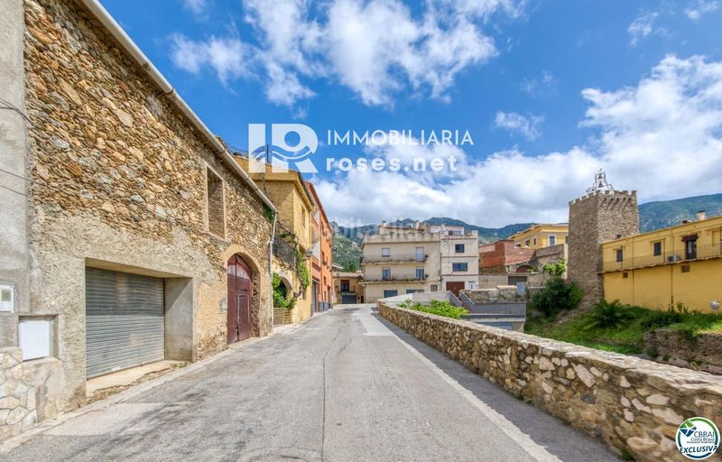 Foto d493e7e3-42cc-482c-b14d-c230062cd0fc. Casa amb aparcament a Palau-saverdera