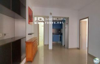 Pis  Fages de climentt. Apartamento 1 hab cerca del centro con vistas lateral mar