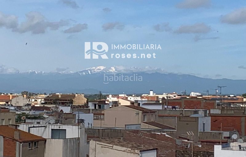 Foto cde6a537-8178-46a3-a001-46be3e2fa184. Pis amb calefacció a Centre Roses