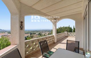 Chalet  Albacete. Villa independiente con vistas al mar, licencia turística y un j