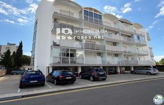 Aparcament cotxe  Punta prima. Parking en santa margarita