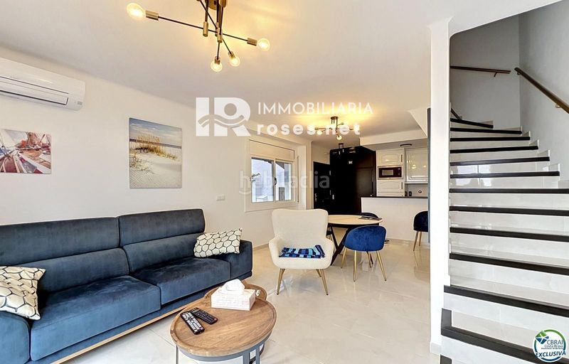 Foto ec7fae69-3dbb-4a27-ba4f-587877075b95. Casa amb aparcament a Santa Margarida Roses