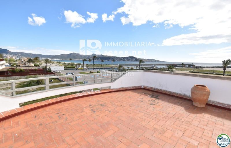 Foto c39505b0-b6c0-4f7c-a819-ba7c054d4f4c. Xalet amb calefacció aparcament piscina a Salins - Cavall de Mar Empuriabrava
