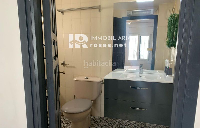 Foto 424ea708-cb0e-44c7-a4d2-2bd3ed809fa5. Pis amb calefacció piscina a Puig Rom-Canyelles-Almadrava Roses