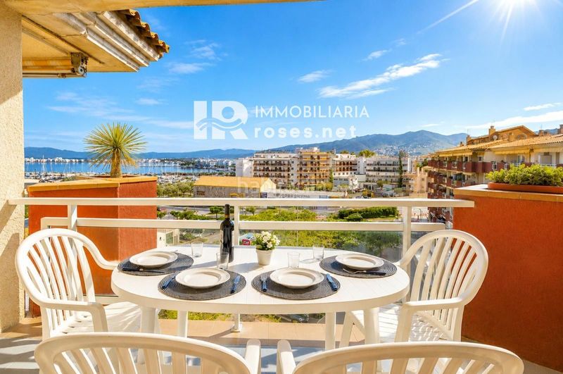 Foto 5663b1a8-8567-4104-af3b-ce17c7a73fe6. Pis a Puig Rom-Canyelles-Almadrava Roses