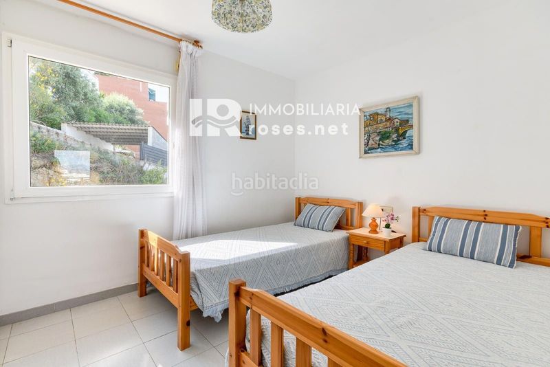 Foto e9bcb9ce-e799-4d78-acc5-2292452df750. Pis a Puig Rom-Canyelles-Almadrava Roses