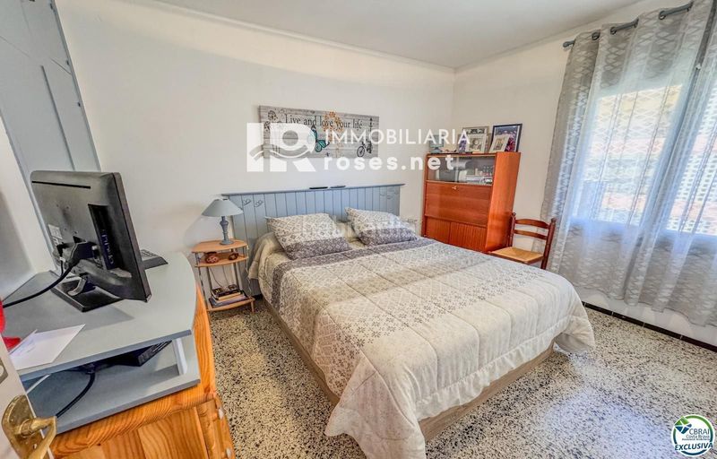 Foto 3bba9c47-6eb2-440b-94bd-06111d19c789. Pis a Santa Margarida Roses