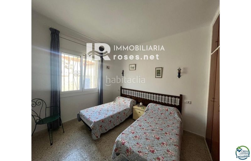 Foto 9dcabf32-73da-4025-b3f4-855f0912f21b. Casa amb aparcament a Peni Empuriabrava