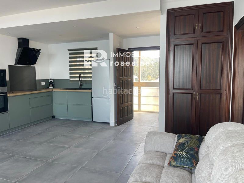 Foto f3aec5e2-4ef7-4ea9-9cd4-700081adf85c. Pis amb aparcament a Población de Arroyo