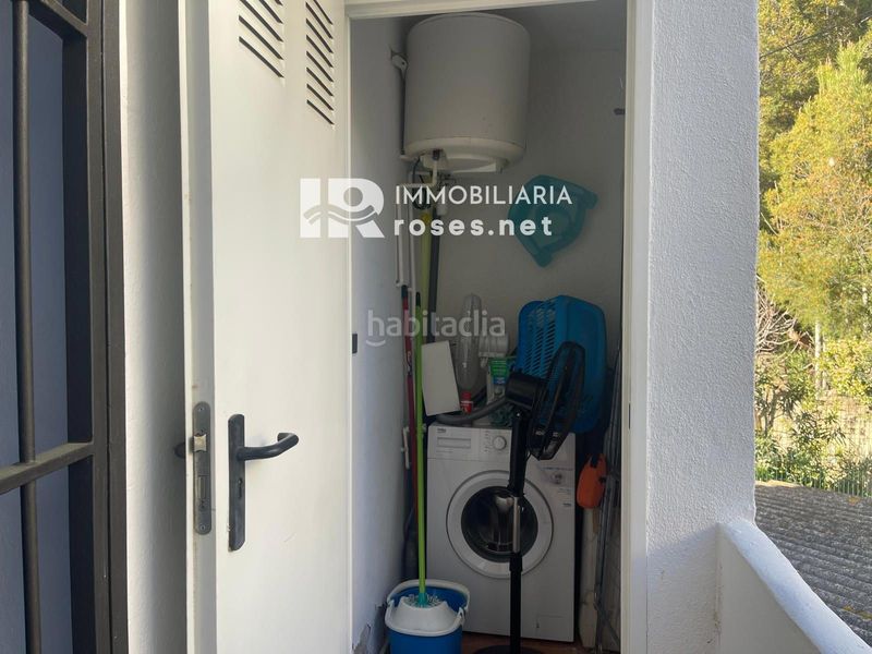 Foto a8cfbfd3-54fe-4d2e-b3e9-172e073ef2b5. Pis amb aparcament a Centre Roses