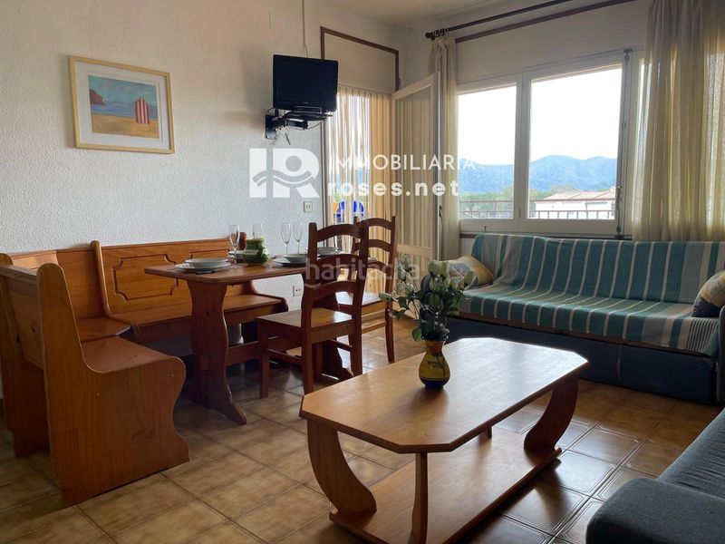 Foto 73d74692-a99f-495c-b00a-b6d519f0e183. Pis a Santa Margarida Roses
