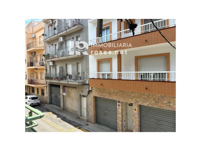 Foto f02f8d2d-b0e9-4b91-aed8-ed6f3e8c8a7e. Pis amb calefacció a Centre Roses