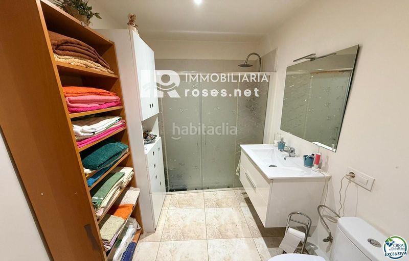 Foto 71c23a93-bea2-4ed3-9cf6-6c80d5a9459e. Pis amb calefacció a Centre Roses