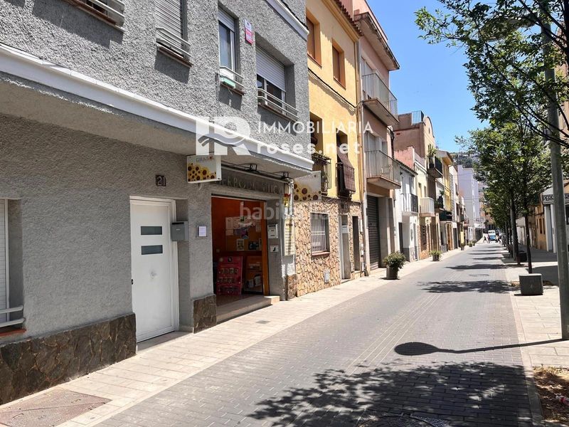 Foto b793b3bd-1c64-4609-9c90-8cf23e4c50b8. Pis amb calefacció a Centre Roses