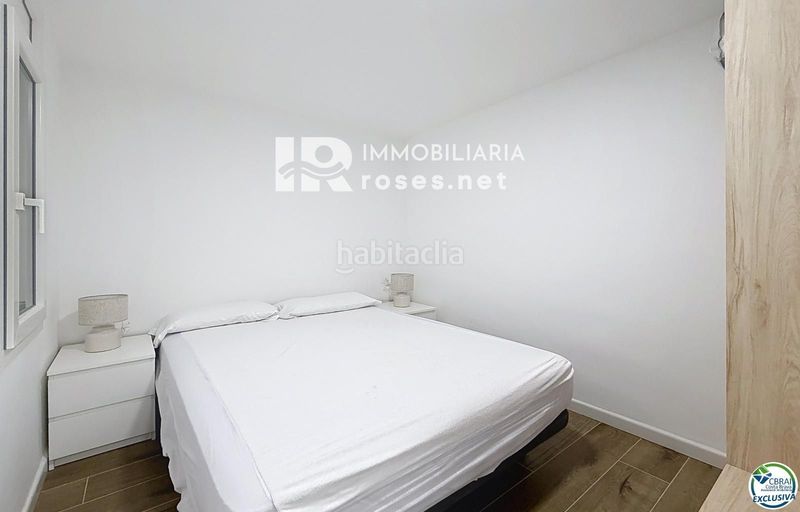 Foto ac9dfe4d-db59-43e4-9286-aefa91092c5a. Pis amb calefacció a Centre Roses