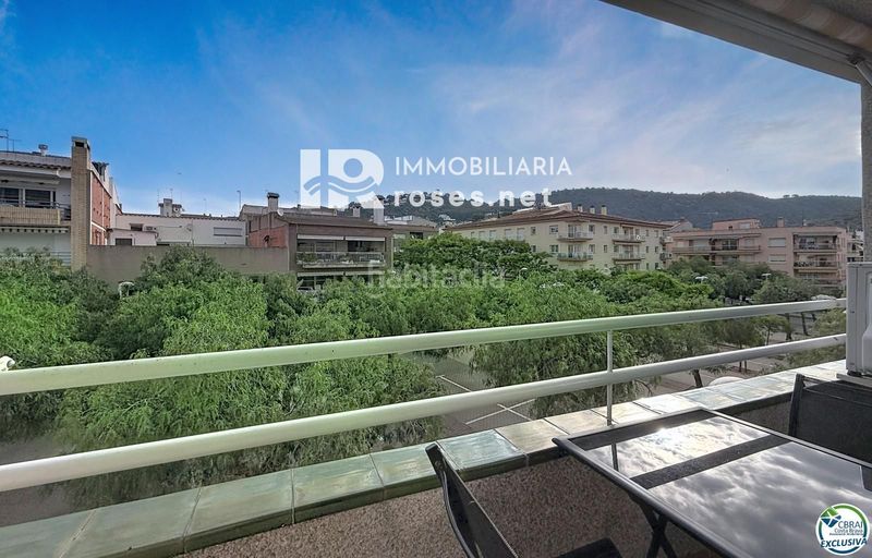 Foto dbd2ca8e-2740-4af9-bd83-e2e97ec483d5. Pis amb calefacció a Centre Roses
