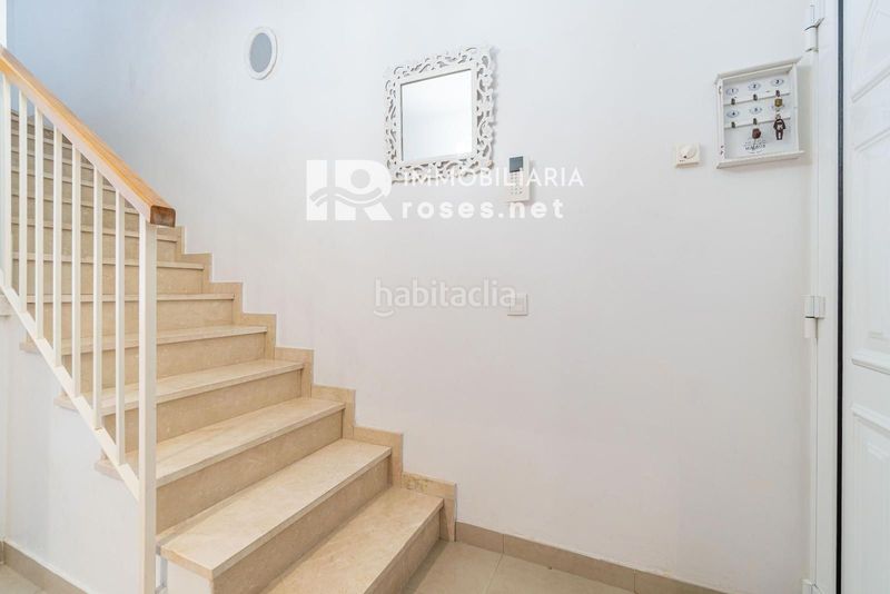 Foto dc1e8e17-6aff-4d49-8e45-9b0ac138a737. Casa adossada amb calefacció aparcament a Puigmal - Mas Nou Empuriabrava