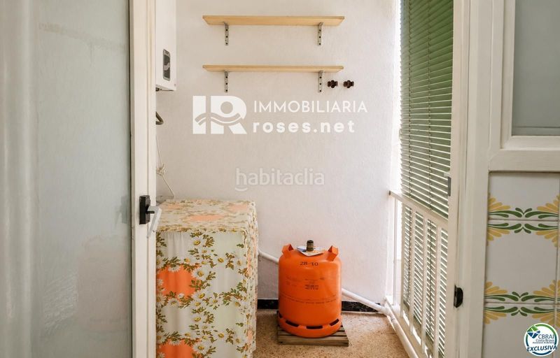 Foto b05b2bed-53cc-45cf-ae39-0257382c7938. Flat in Centre Roses