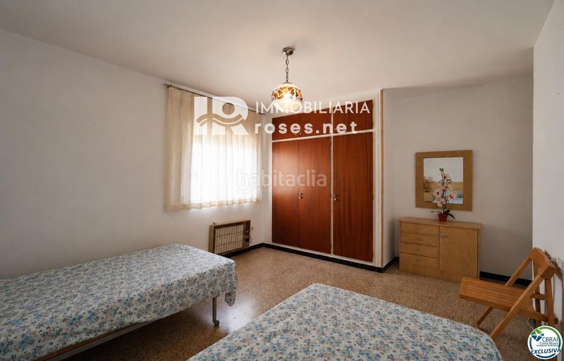 Foto b41b50bc-9889-4dcf-9e0e-3b299fba2351. Flat in Centre Roses