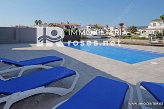 Xalet a Ampuriabrava