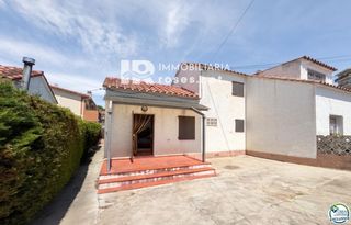 Reihenhaus  Argentera. Oportunidad única en mas matas, rosas  casa adosada con terreno