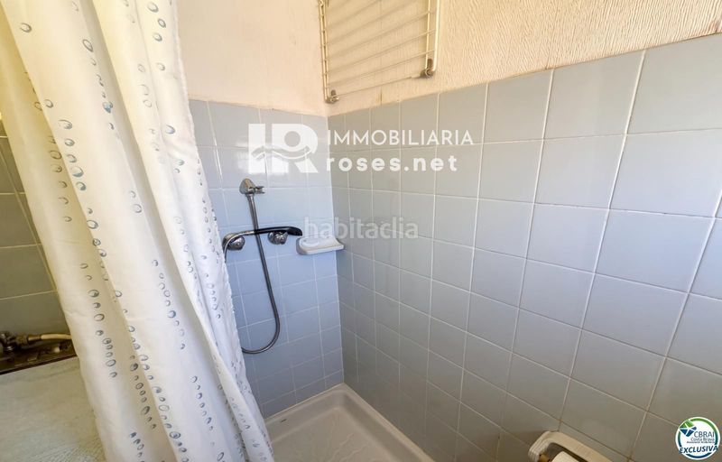 Foto ab9596db-6a0e-454d-af94-c37b40ba648b. Estudi a Salatar Roses