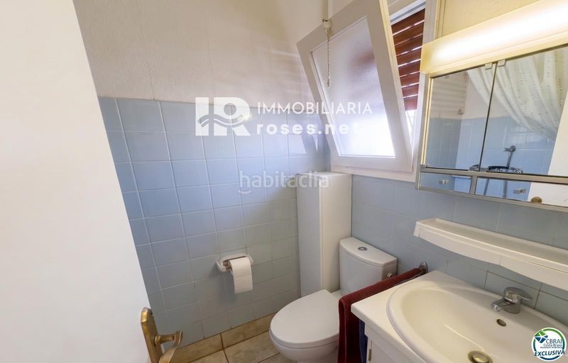 Foto b9dd92d3-2872-4ffd-aae4-2b90f7a65665. Estudi a Salatar Roses