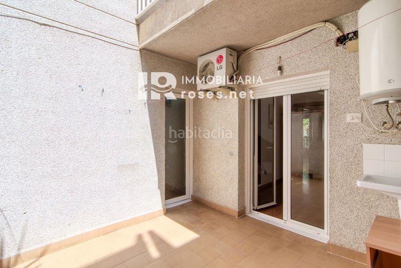 Foto db670439-f8df-492e-acb6-5d119ee17043. Pis amb calefacció a Centre Roses