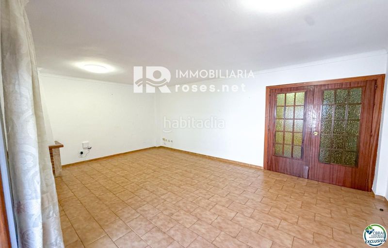 Foto 3e6e9215-2f7e-4c71-b259-8dae0ad764c9. Pis a Centre Roses