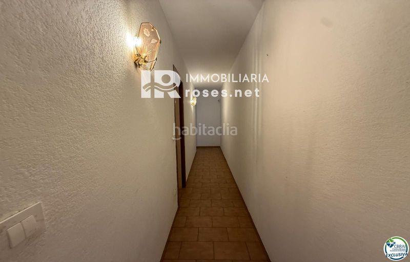 Foto bd9091ce-e67d-444f-bd5c-fcc5d8e24756. Pis a Centre Roses