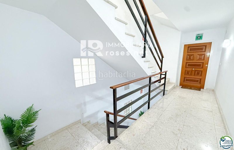 Foto fd609bd3-343b-4ead-bc10-14dbfde2a9b2. Pis a Centre Roses
