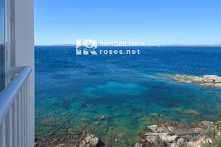 Flat  De canyelles. Despierta cada día con el mediterráneo a tu lado  piso con pisci