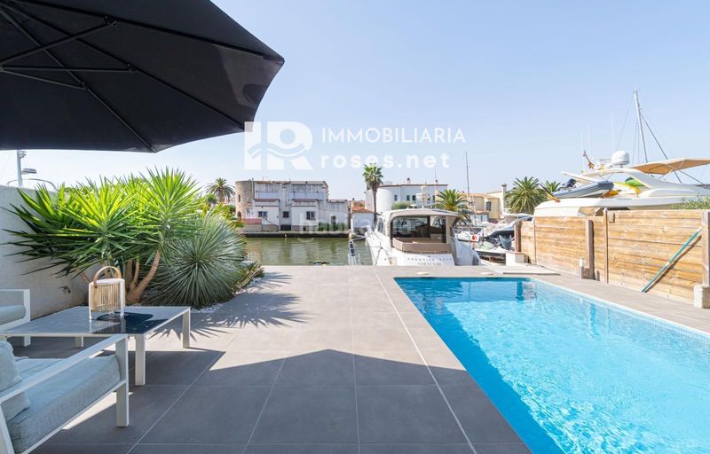 Foto 443708e1-4e5d-40f2-bd49-32236ea43362. Casa amb calefacció aparcament piscina a Santa Margarida Roses