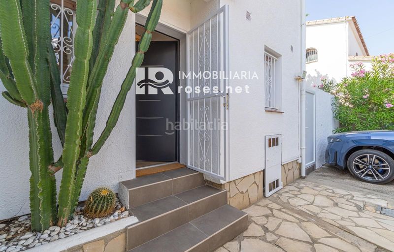 Foto a566d920-0e06-47f0-ba23-fb397ad1fe12. Casa amb calefacció aparcament piscina a Santa Margarida Roses