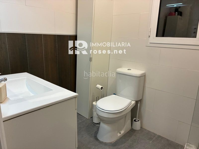 Foto d109fa8f-471c-49a7-bcbd-f4e88db8de8e. Flat in Centre Roses