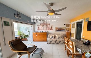 Estudi  De la gola de l'estany. Estudio con piscina y vista lateral al mar  santa margarida, ros