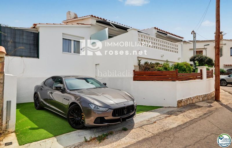 Foto 2cd0a273-1d2d-4b16-b105-e39a3b9b8d47. Casa amb calefacció aparcament piscina a Nord Roses