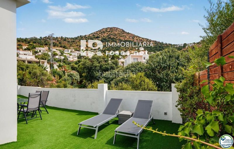 Foto 6d855236-95c5-4851-9ac1-6e04d572d2d6. Casa amb calefacció aparcament piscina a Nord Roses