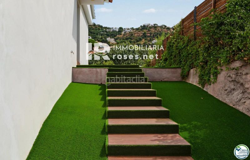 Foto c7f6eb25-48b3-4afa-8a8f-b15e2abf9d6d. Casa amb calefacció aparcament piscina a Nord Roses